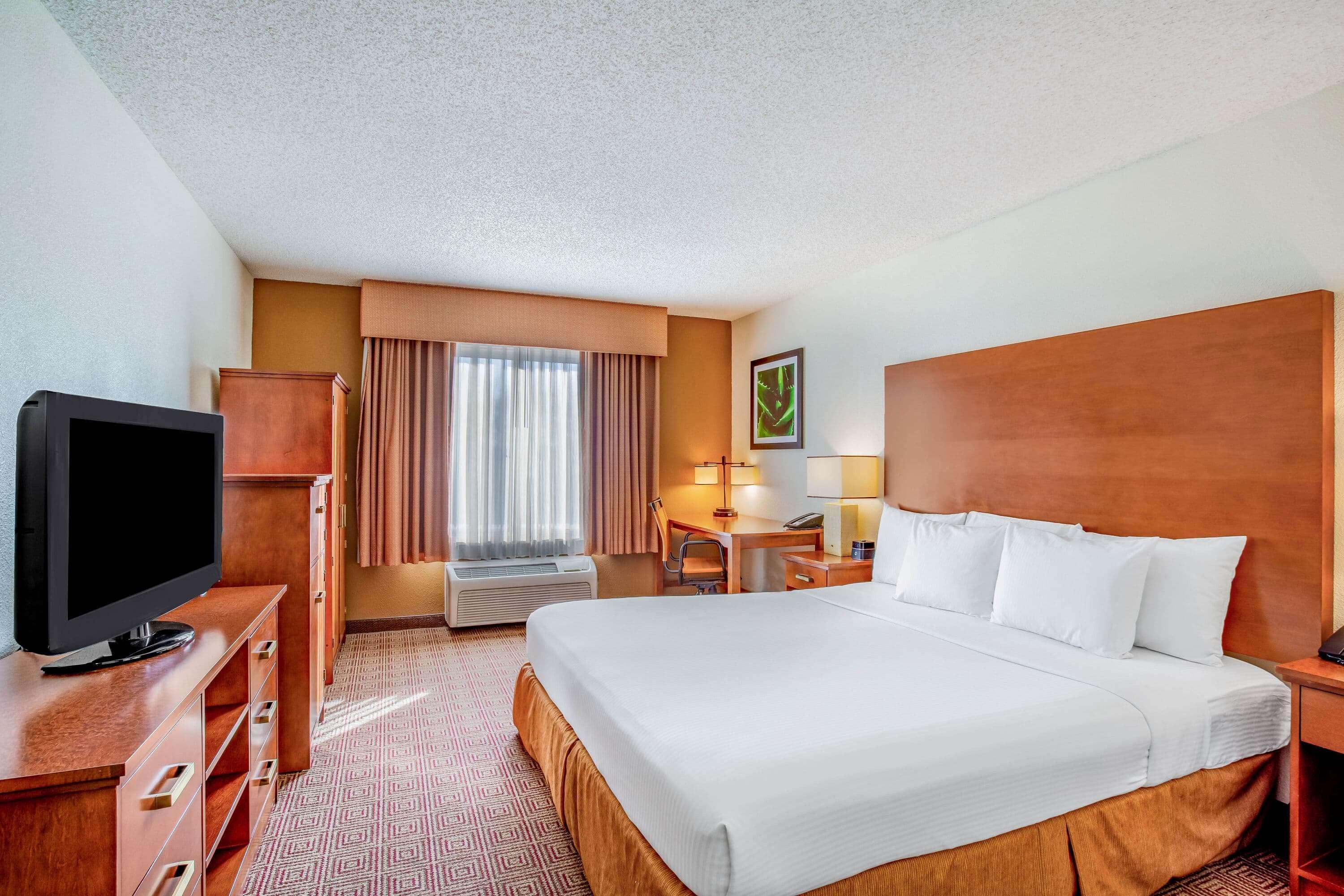 Hotel La Quinta By Wyndham Danbury Esterno foto