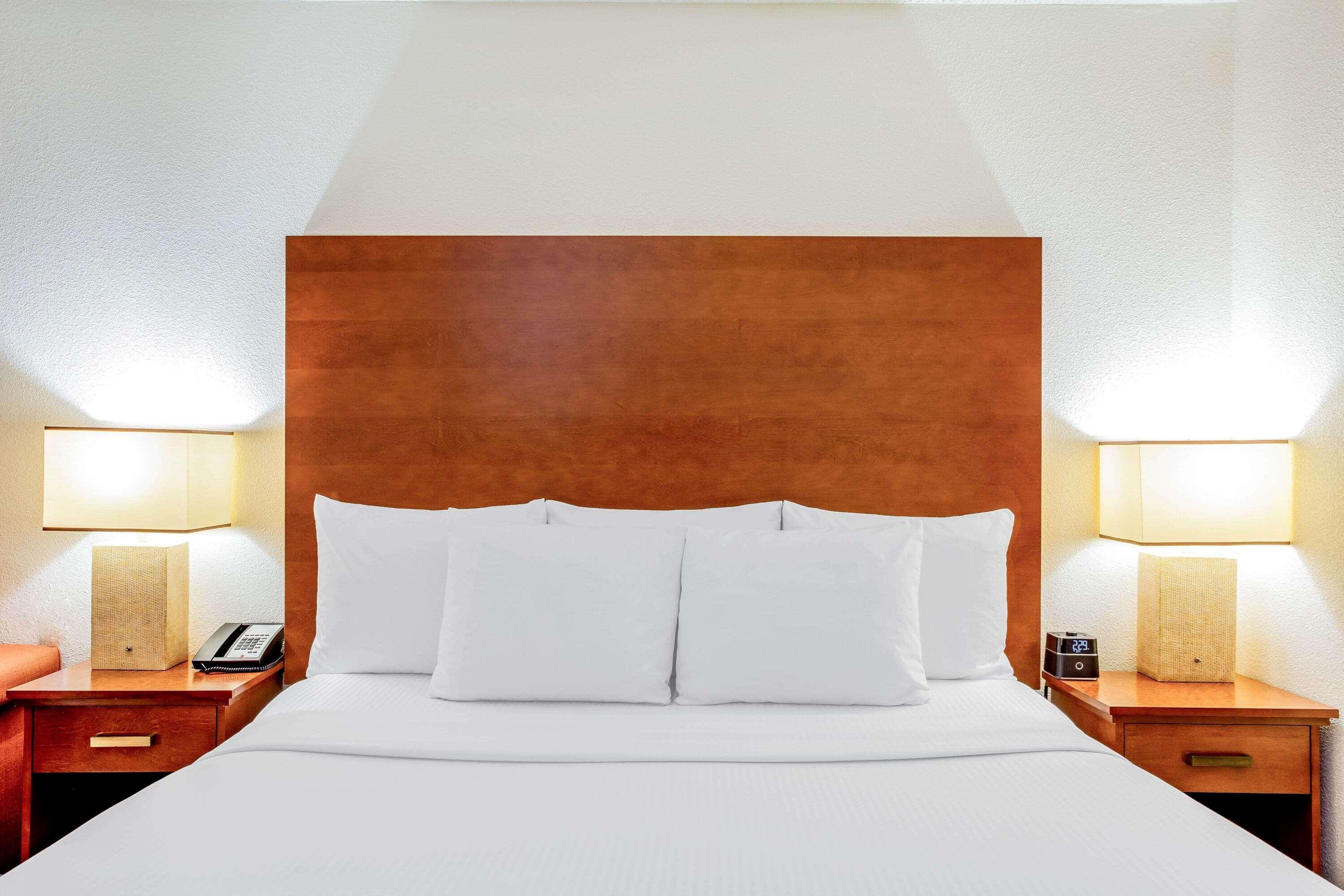 Hotel La Quinta By Wyndham Danbury Esterno foto
