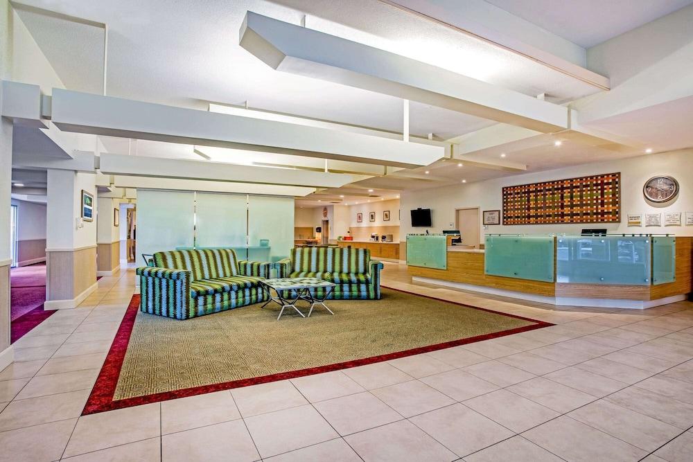 Hotel La Quinta By Wyndham Danbury Esterno foto